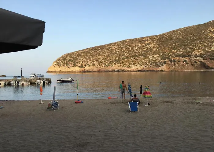 アパート Cozy In Beautiful Apollonas Naxos