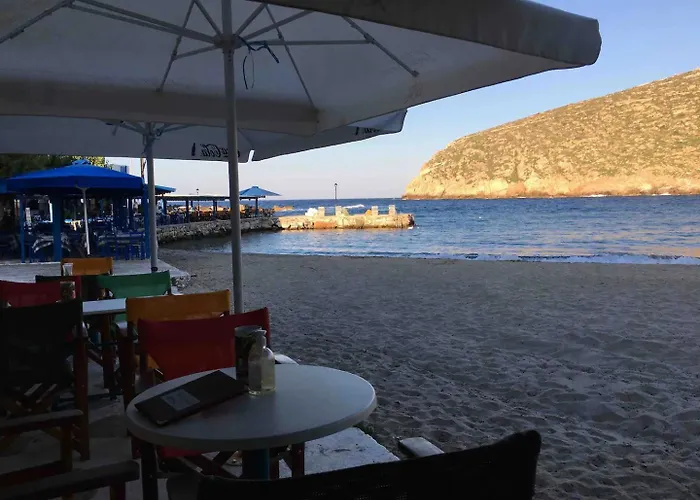 Cozy In Beautiful Apollonas Naxos アパート *